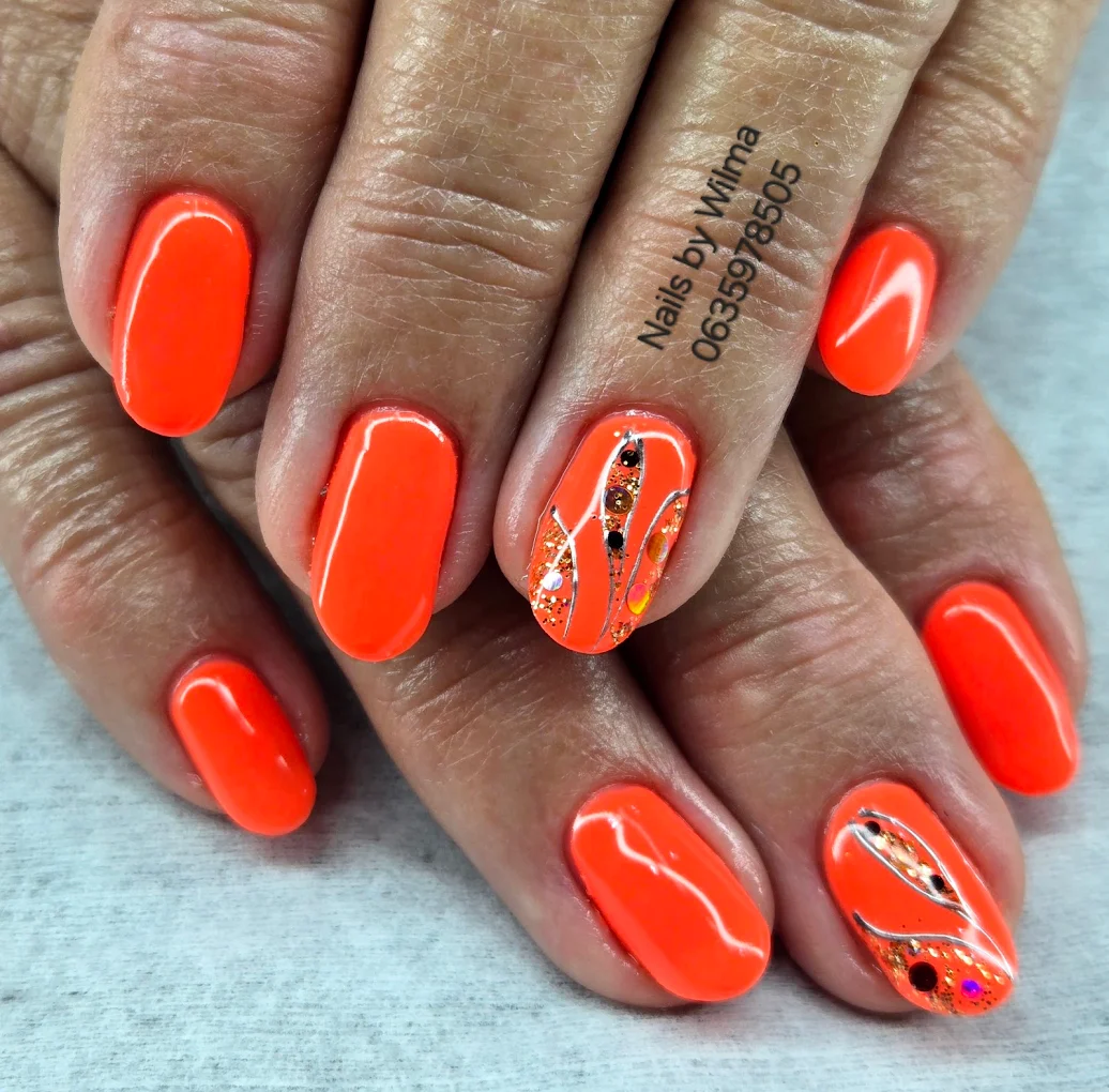 Square neon coral set with crescent accents
