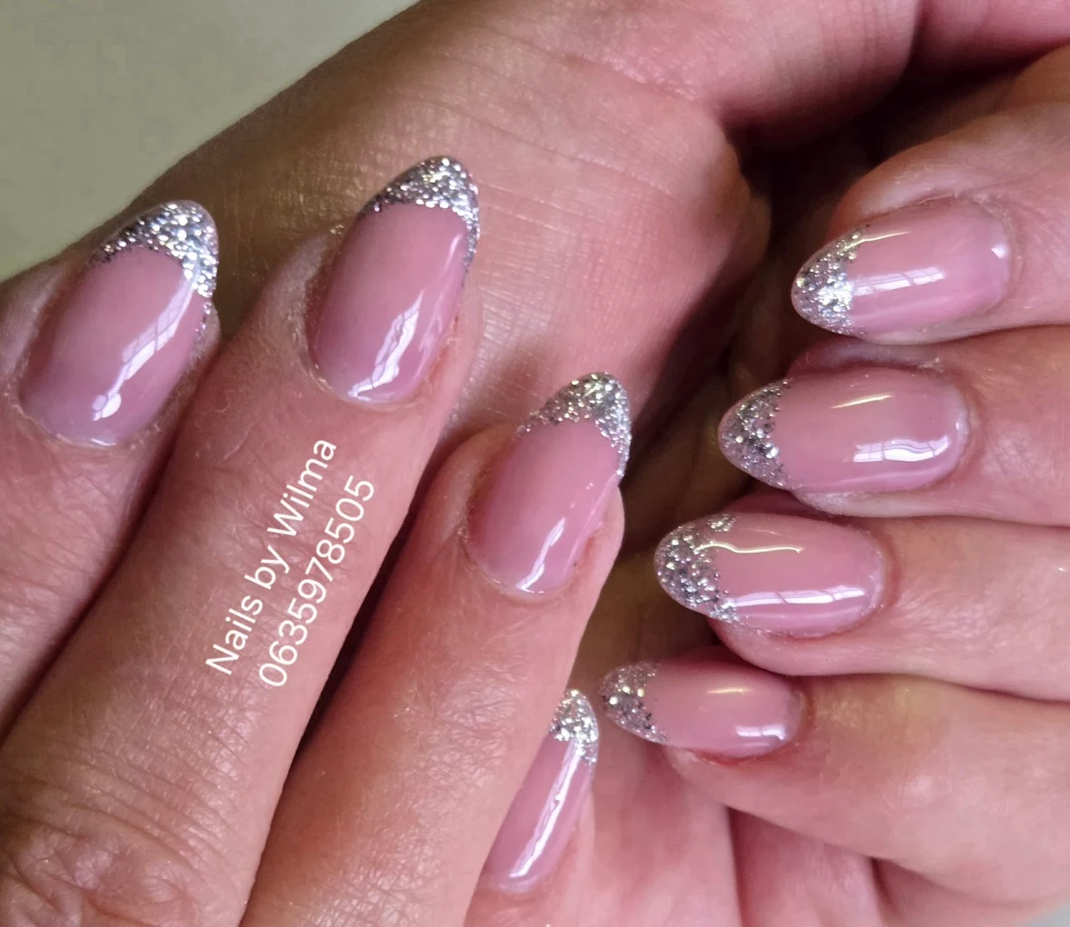 Beautiful nail art design by Wilma